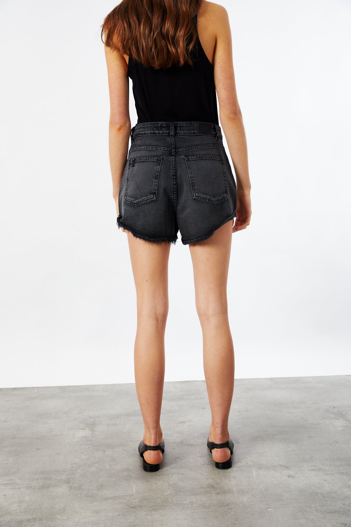 WALTON BLACK SHORTS