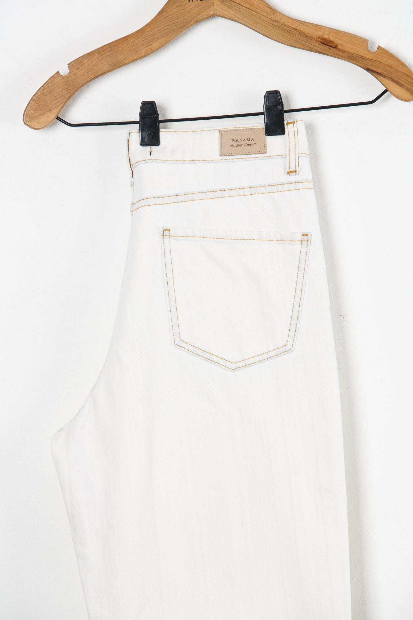 ANTHONY TINA WHITE JEANS