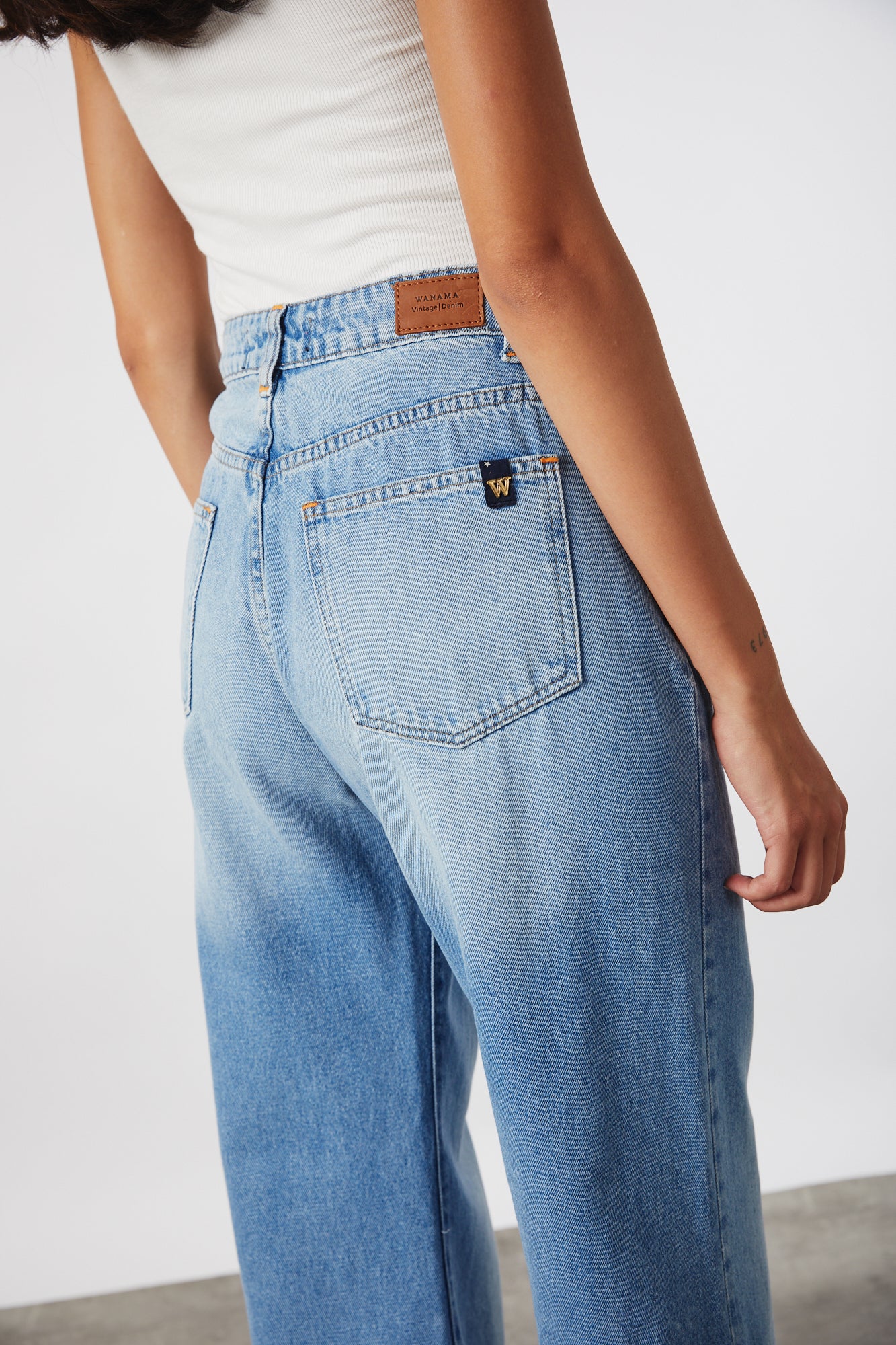 JEAN ZOANNE USED MID LIGHT BLUE TINA