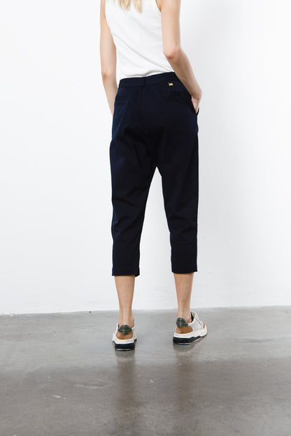 PANTALON CHINO CAPRI