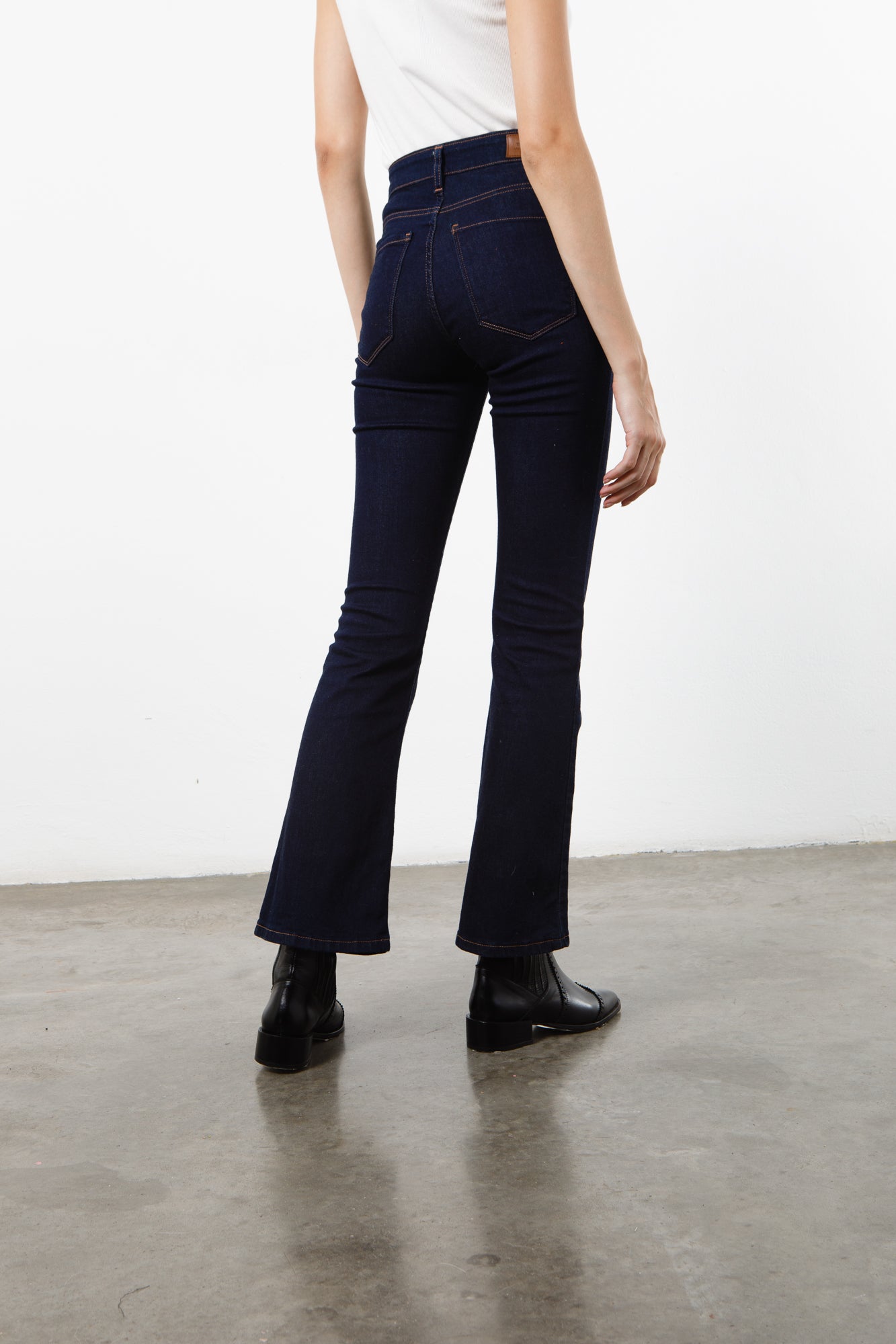BIANCA ROSE BLUE JEANS
