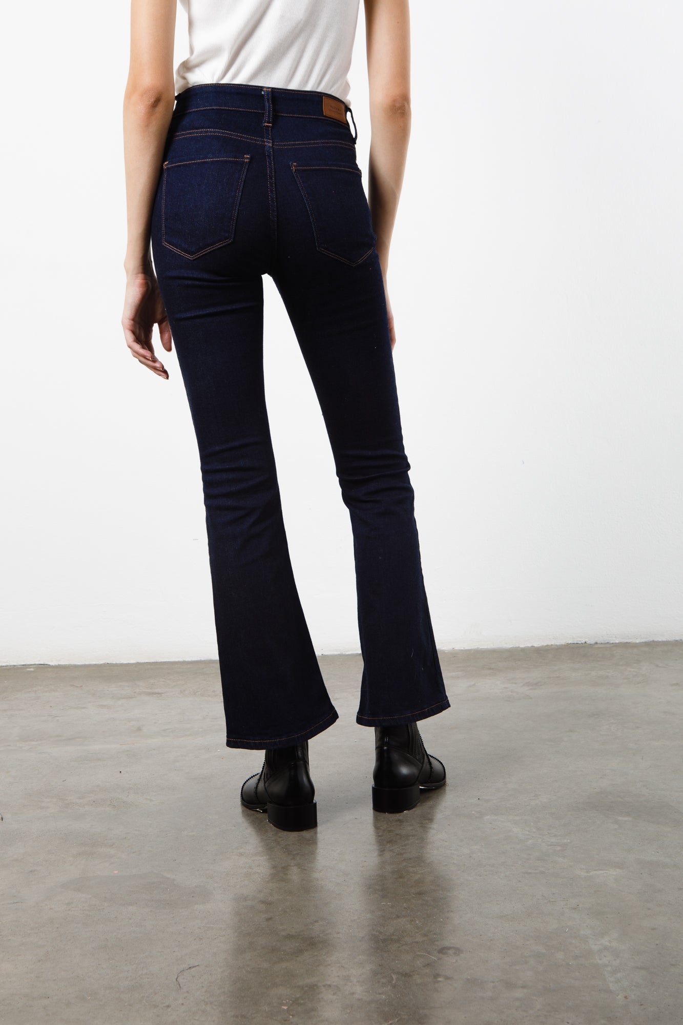 BIANCA ROSE BLUE JEANS