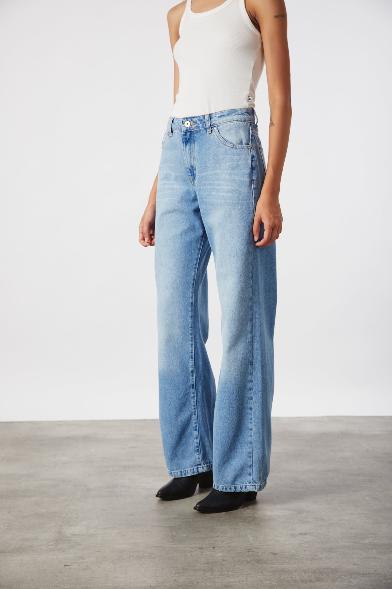 JEAN ZOANNE USED MID LIGHT BLUE TINA