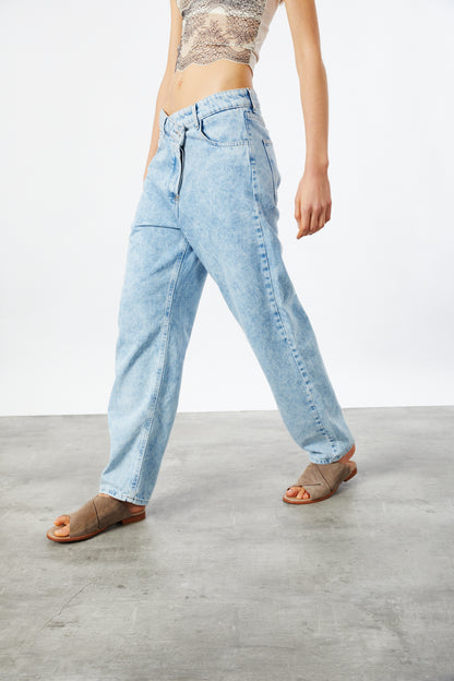 JEAN ARIES PAUL USED LIGHT BLUE